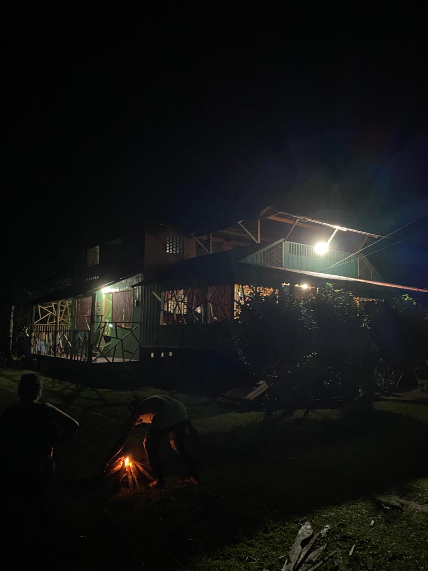 Hostal Buho Amazonas Tours Leticia Ngoại thất bức ảnh
